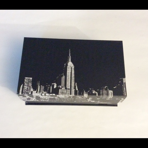 Steve Madden Men’s Dress Socks in Gift Box - Picture 3 of 3